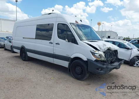 2014 Mercedes-Benz Sprinter 2500 High Roof from USA, damaged, VIN WD3PE8DC0E5935509